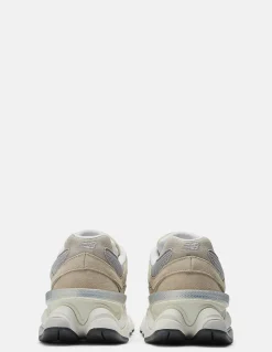 new balance Sneakers femme 9060 daim beige